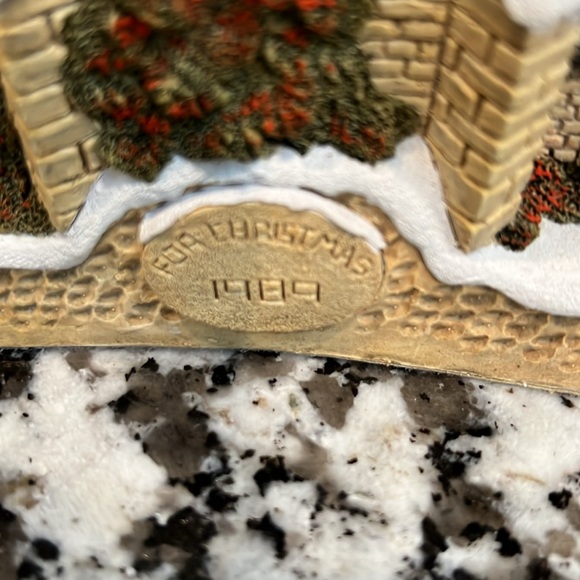 David Winter Cottage A Christmas Carol SIGNED! - Picture 6 of 9